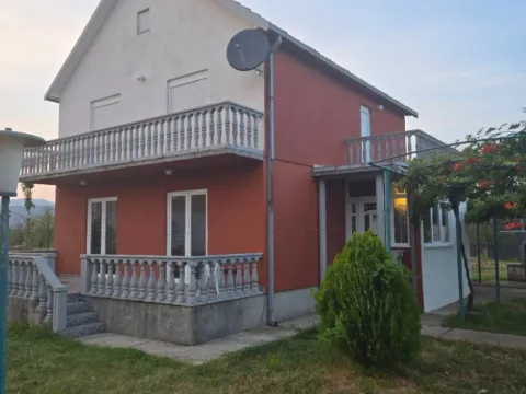 Prodaja,  kuća, 164m2, Kočani, Nikšić