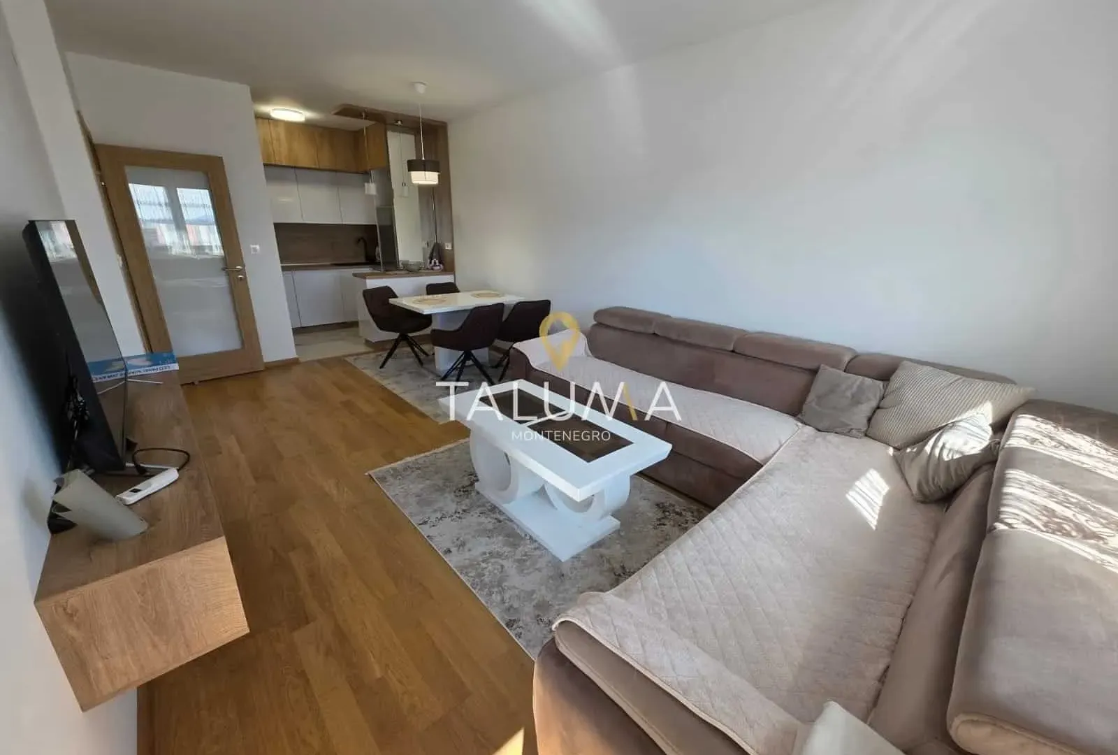 Izdavanje, jednosoban stan, 47m², City Kvart, Podgorica