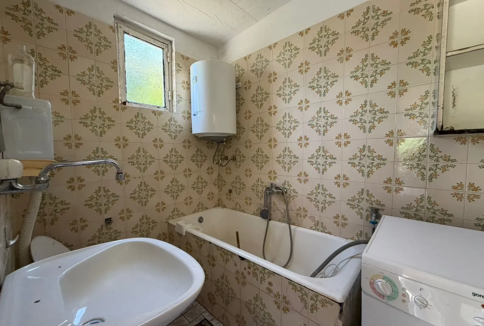 Sale, house, 112m², Beri, Podgorica