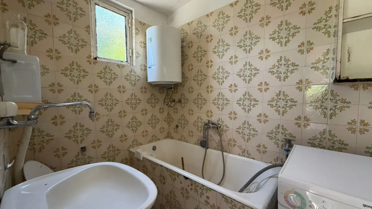 Prodaja, kuća, 112m², Beri, Podgorica
