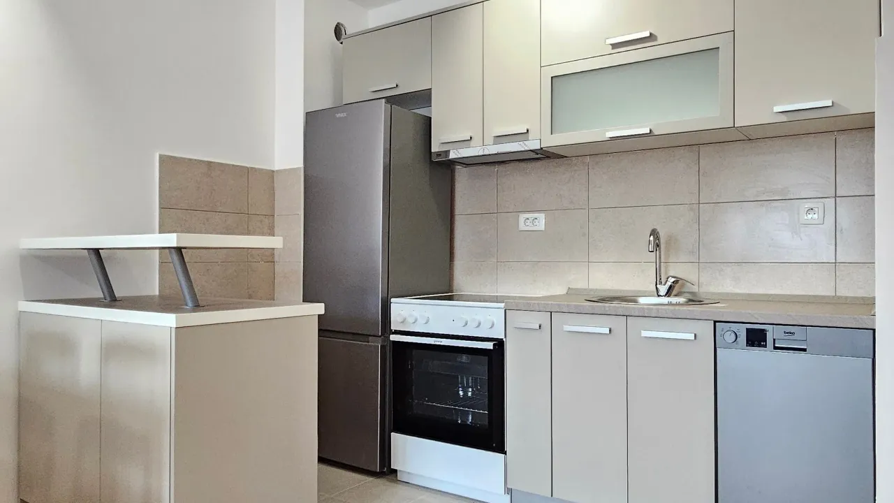 Rent, one bedroom apartment, 42m², Stari Aerodrom, Podgorica