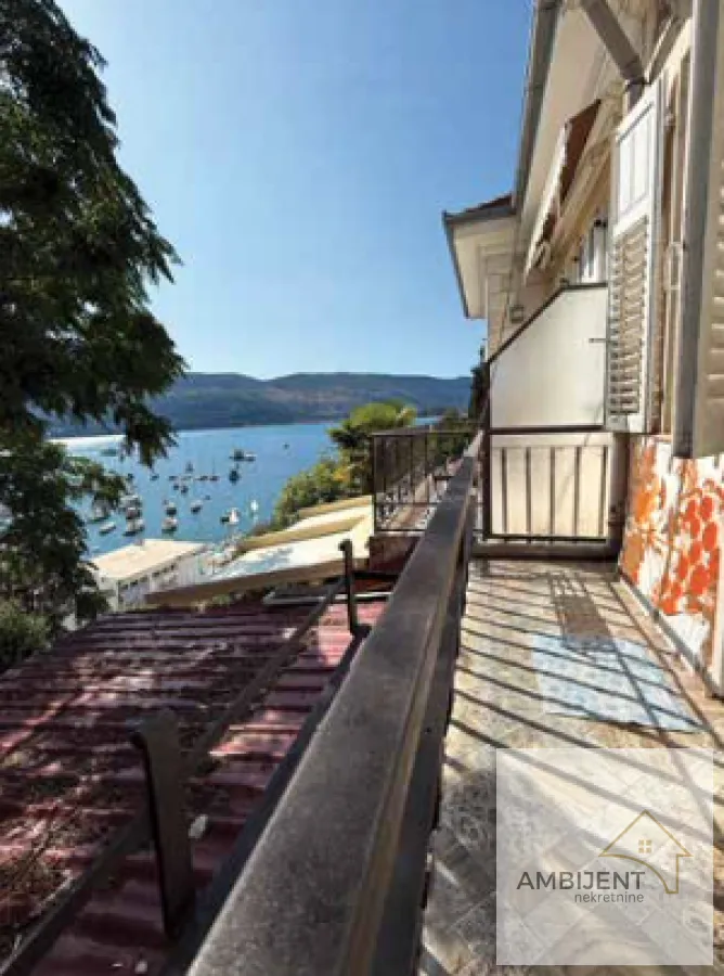 Prodaja, stan, 146m², Herceg Novi, Crna Gora