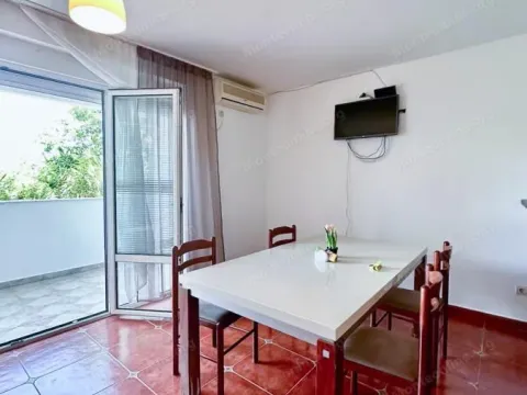 Prodaja, trosoban stan, 90m², Petrovac, Budva - image 3