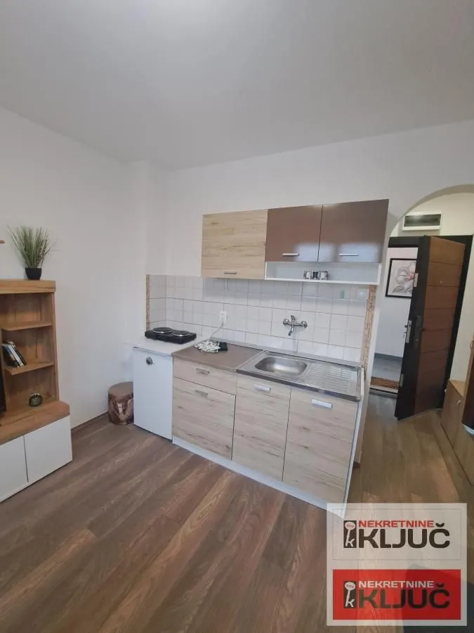 Prodaja, garsonjera, 16m², Železnička Stanica, Novi Sad Sve Podlokacije