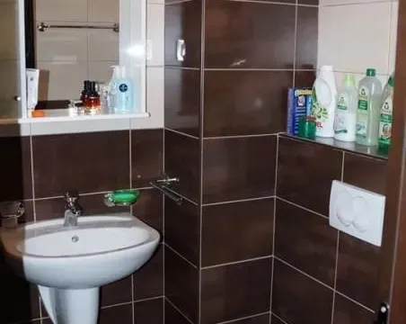 Prodaja, jednosoban stan, 45m², Lazi, Budva - image 5