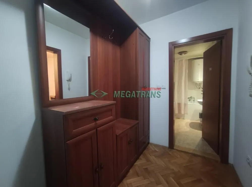 Izdavanje, dvosoban stan, 43m², Novi Sad Sve Podlokacije, Novi Sad