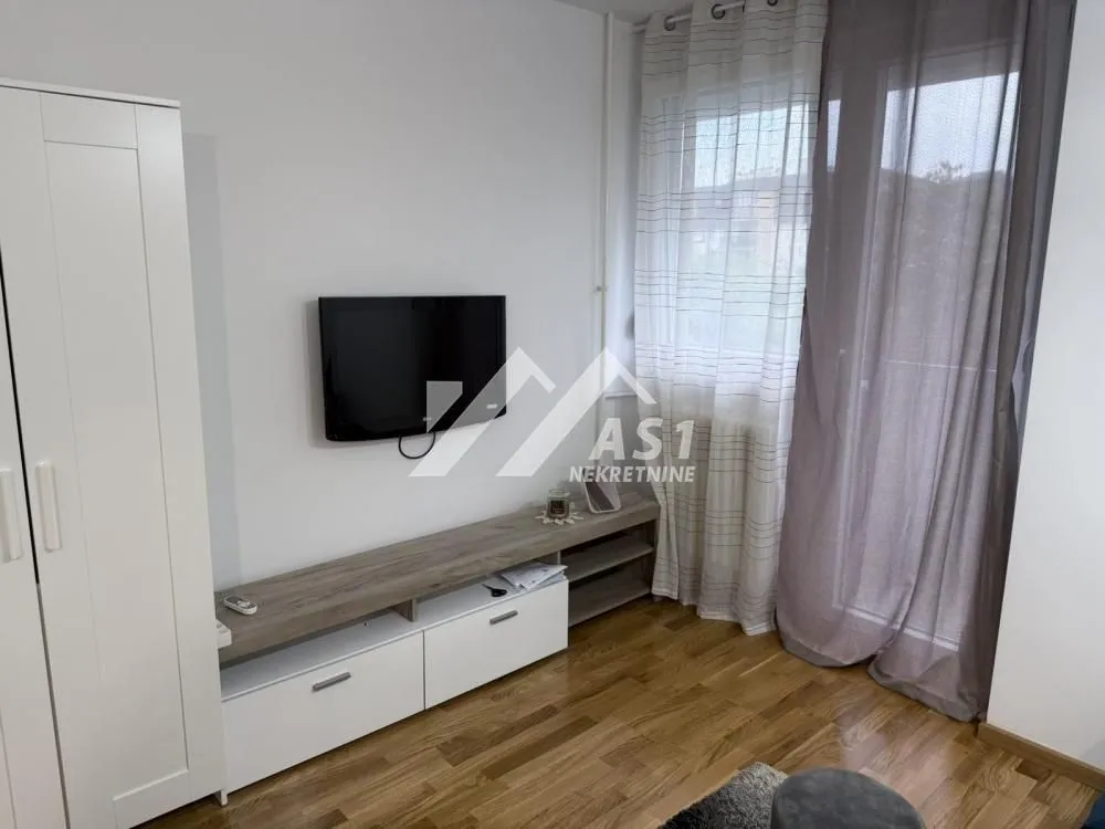 Izdavanje, jednosoban stan, 33m², Liman 3, Novi Sad Sve Podlokacije