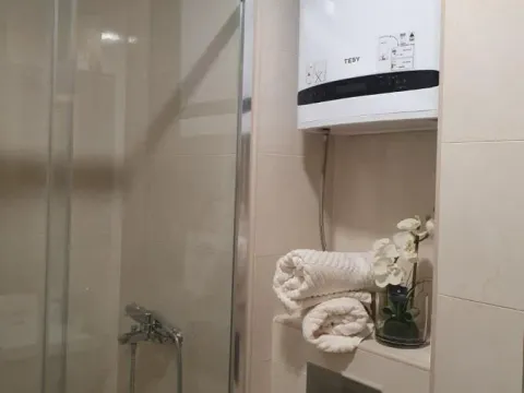 Sale, two bedroom apartment, 64m², Budva, Crna Gora - image 9