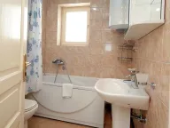 Sale, four bedroom apartment, 95m², Sveti Stefan, Budva - image 16