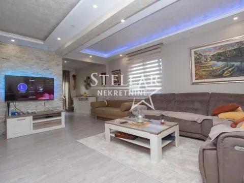 Izdavanje, kuća, 200m², Donji Kokoti, Podgorica - image 2