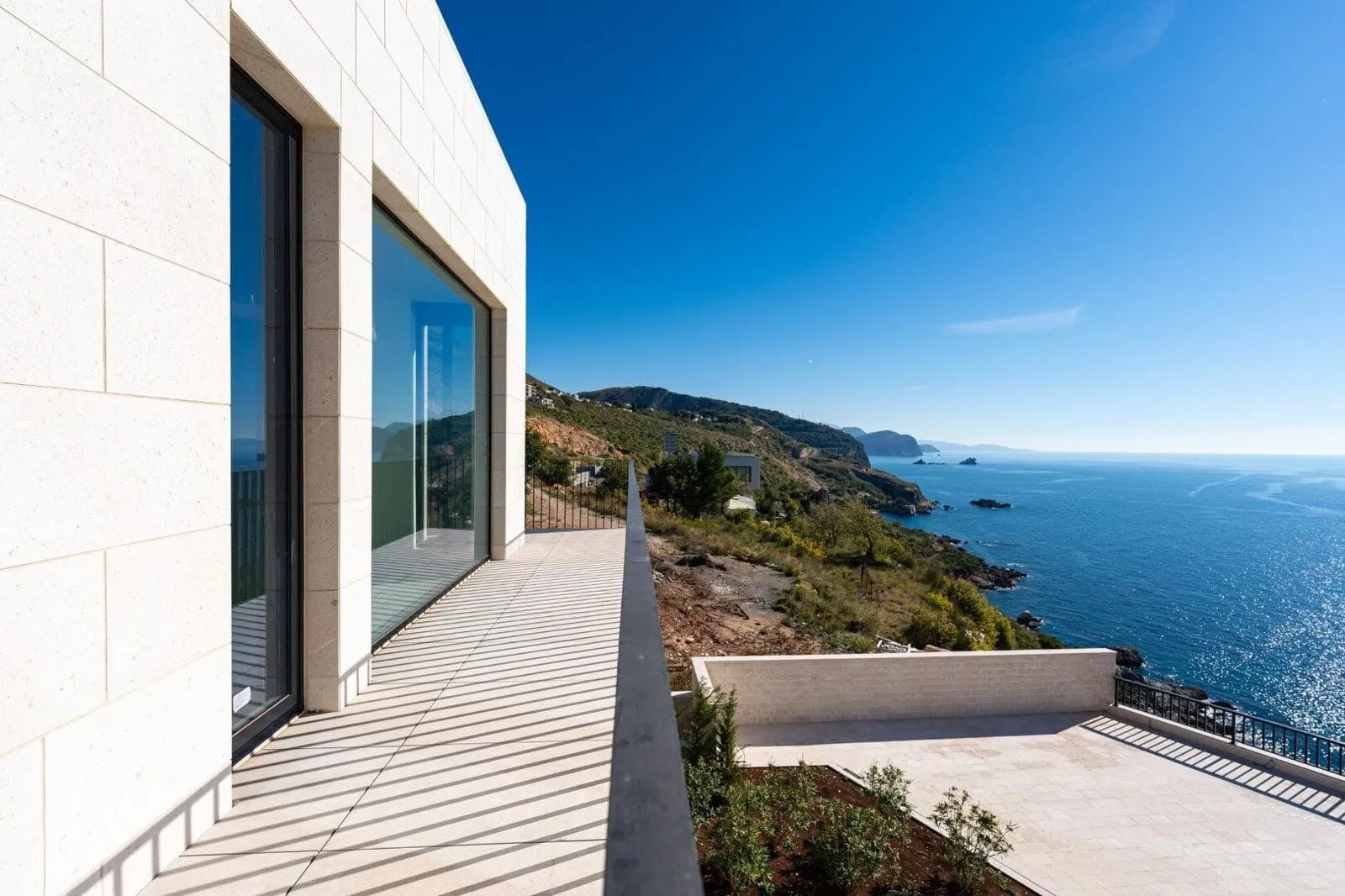 Prodaja, kuća, 460m², Skočiđevojka, Budva