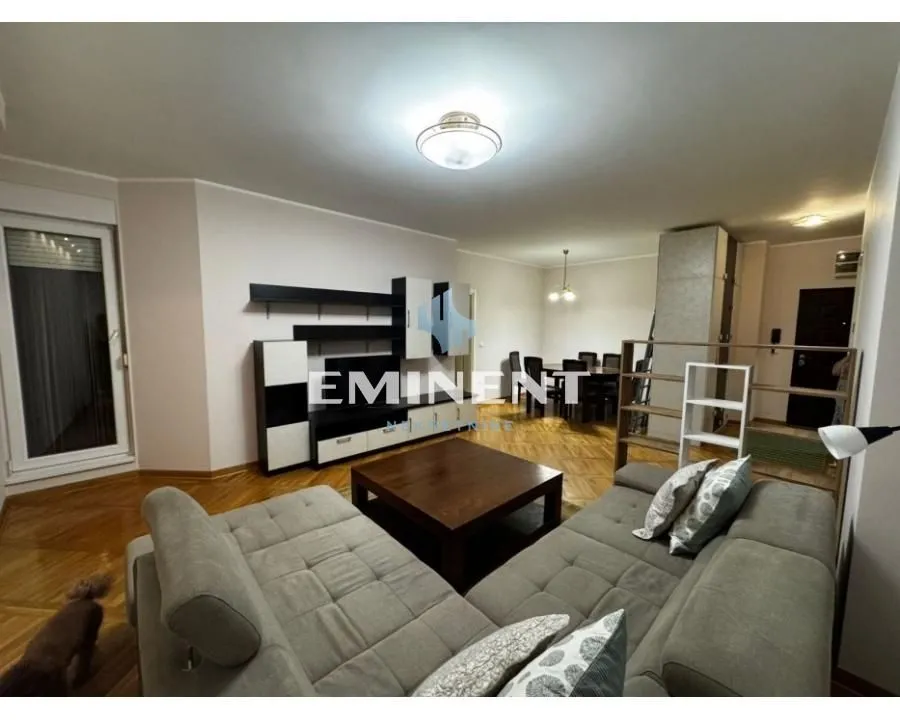 Izdavanje, četvorosoban stan, 85m², Čubura, Beograd