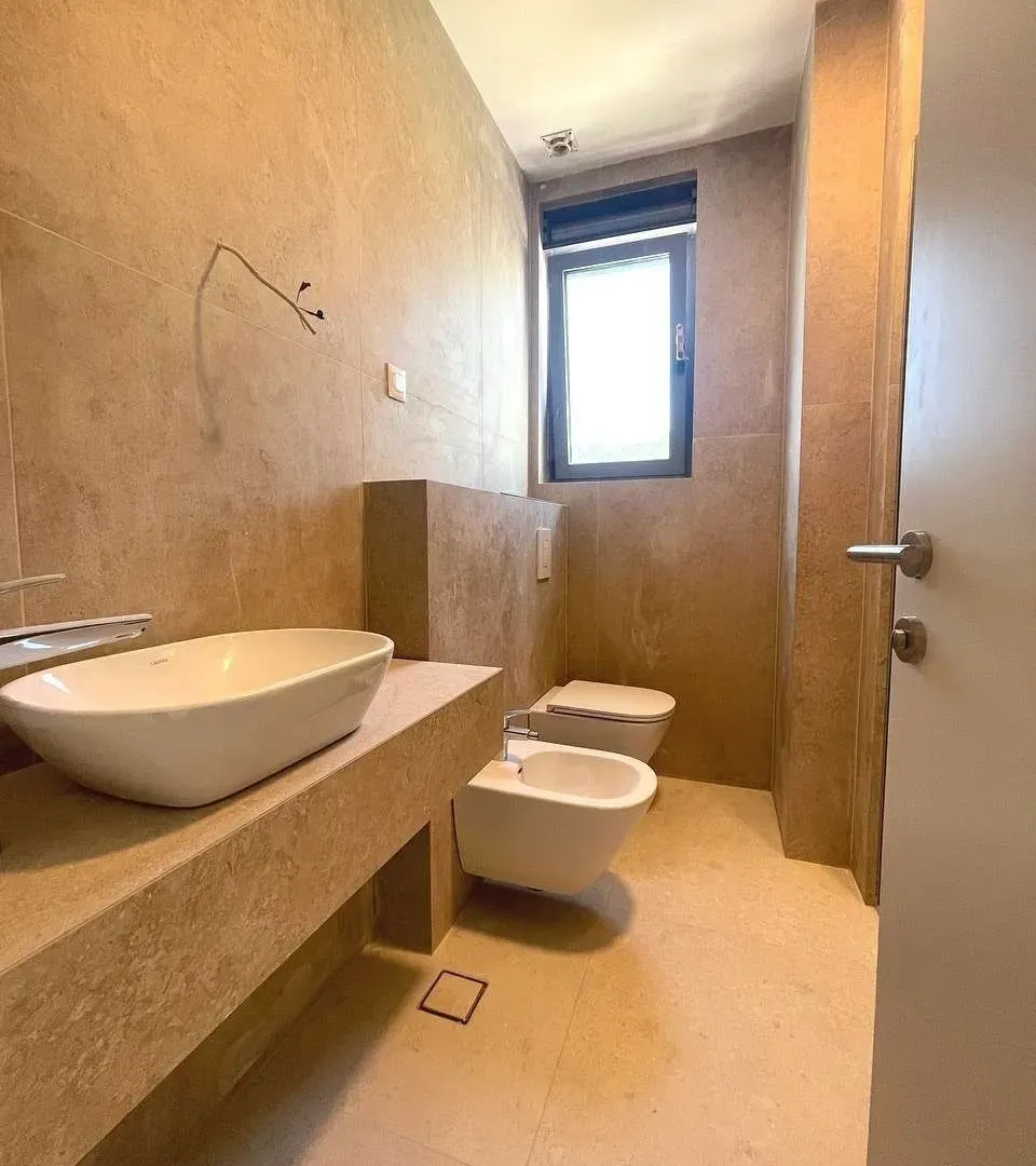 Prodaja, dvosoban stan, 74m², Bečići, Budva