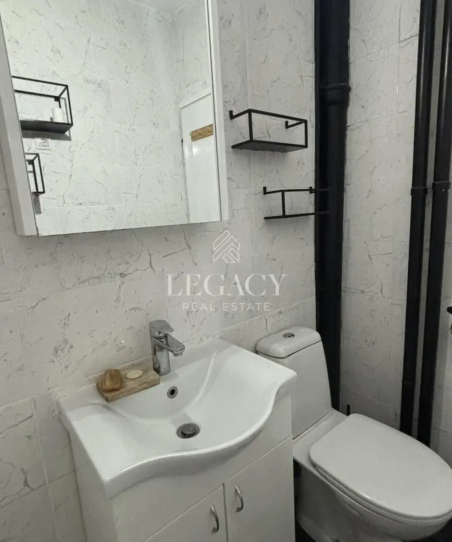 Izdavanje, jednosoban stan, 35m², Zemun Sve Podlokacije, Beograd