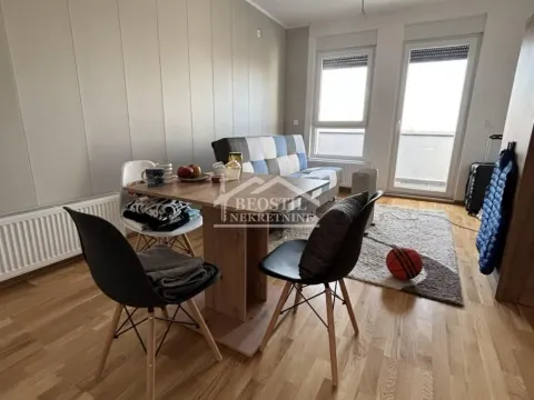 Prodaja, jednosoban stan, 43m², Centar, Stara Pazova - image 6