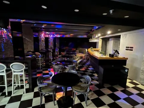 Izdavanje, poslovni prostor, 162m², Centar, Podgorica - image 4