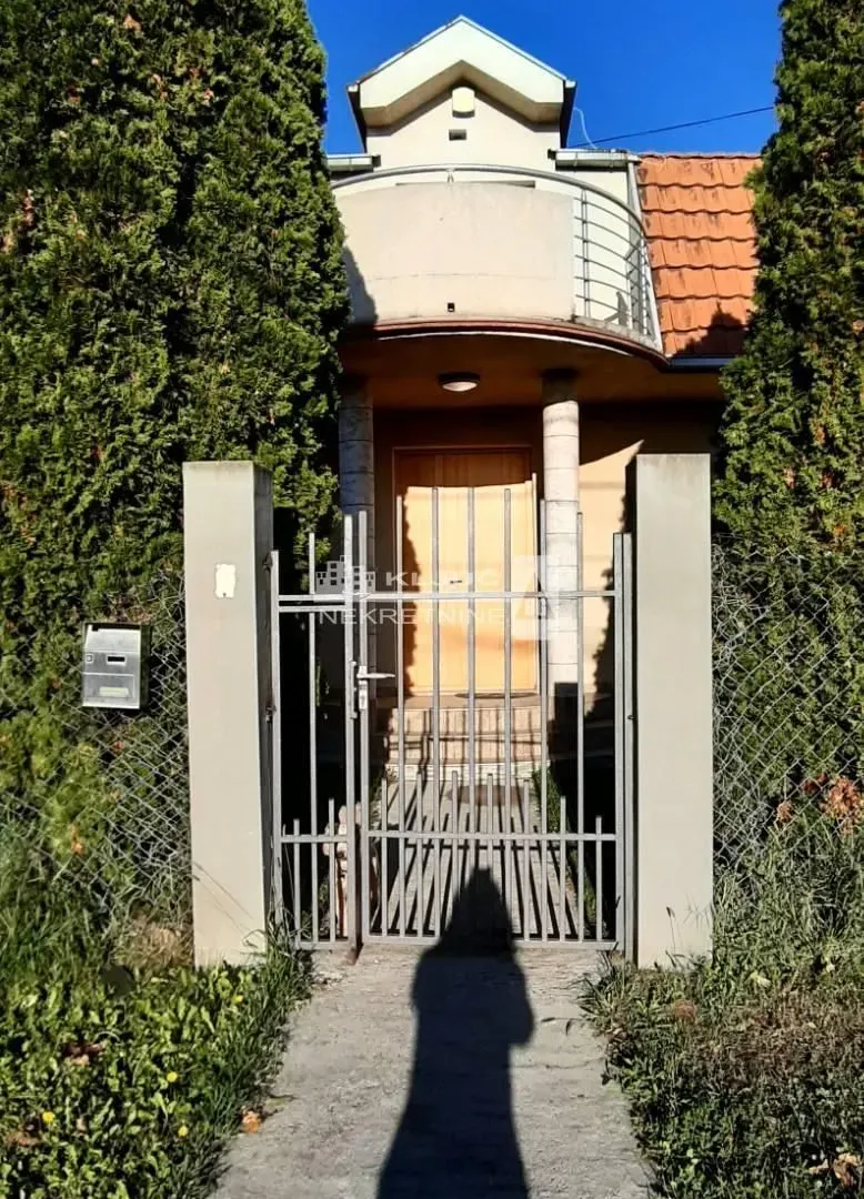 Izdavanje, kuća, 160m², Altina, Beograd