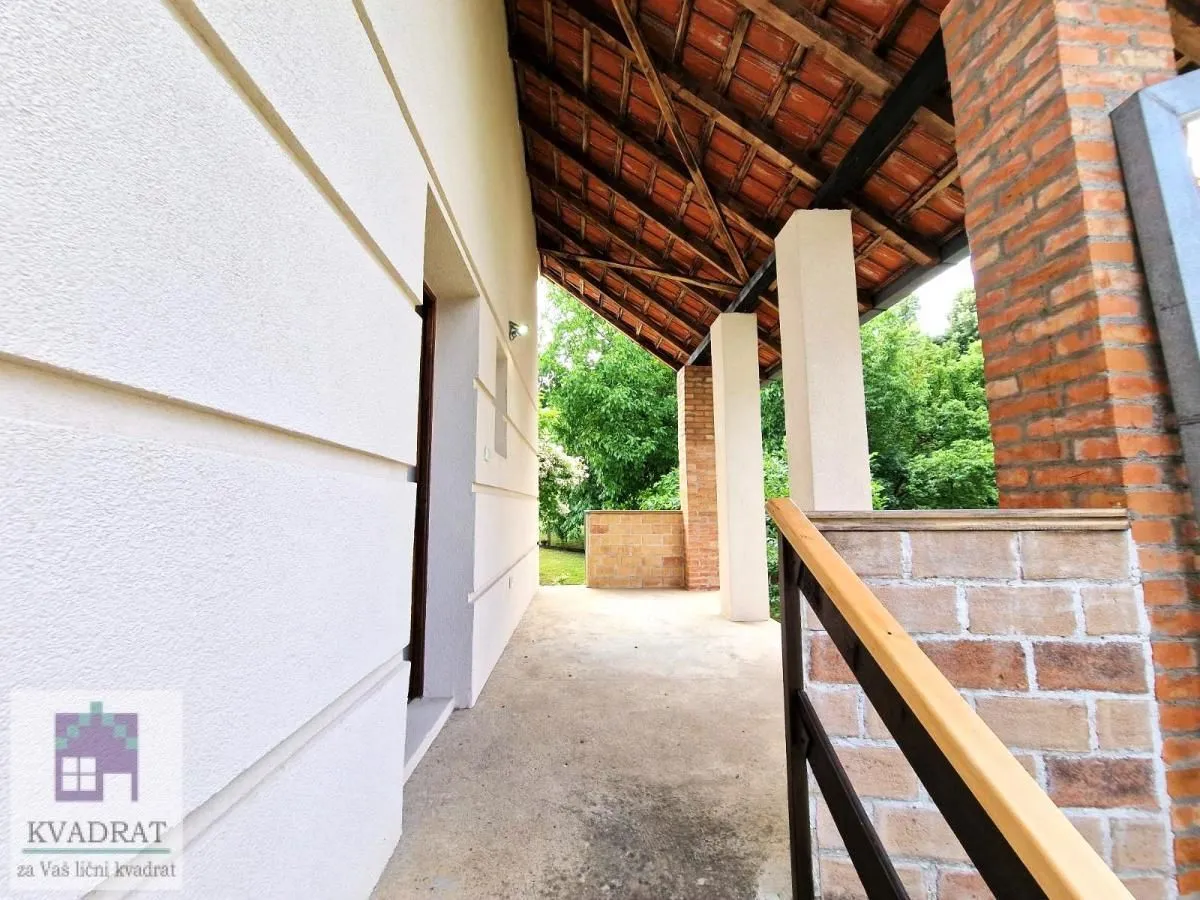 Prodaja, kuća, 219m², Centar, Ub