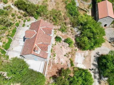 Prodaja, kuća, 138m², Zagora, Kotor - image 10