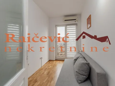 Rent, one bedroom apartment, 43m², Vračar, Šid - image 12