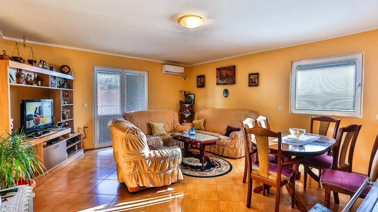 Sale, house, 420m², Bar, Crna Gora