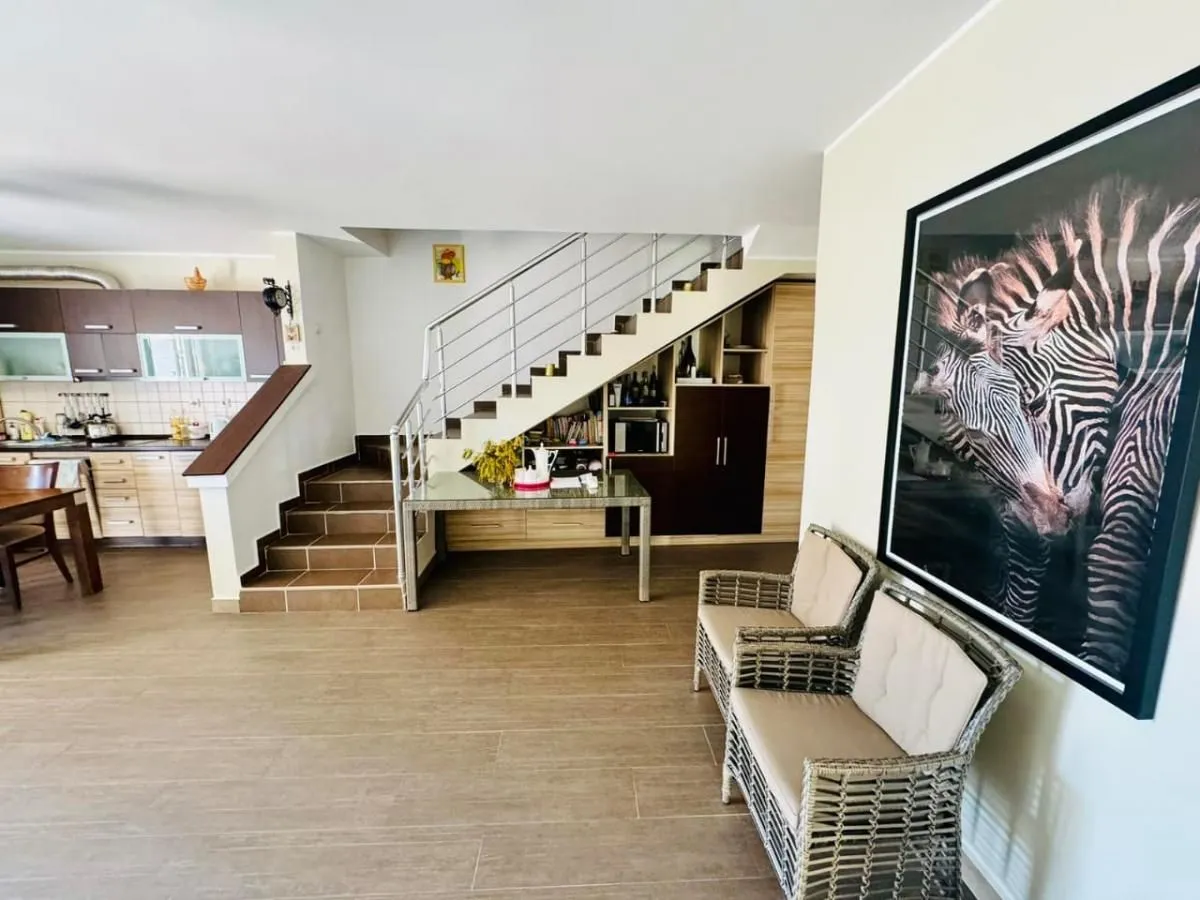 Sale, house, 290m², Bar, Crna Gora