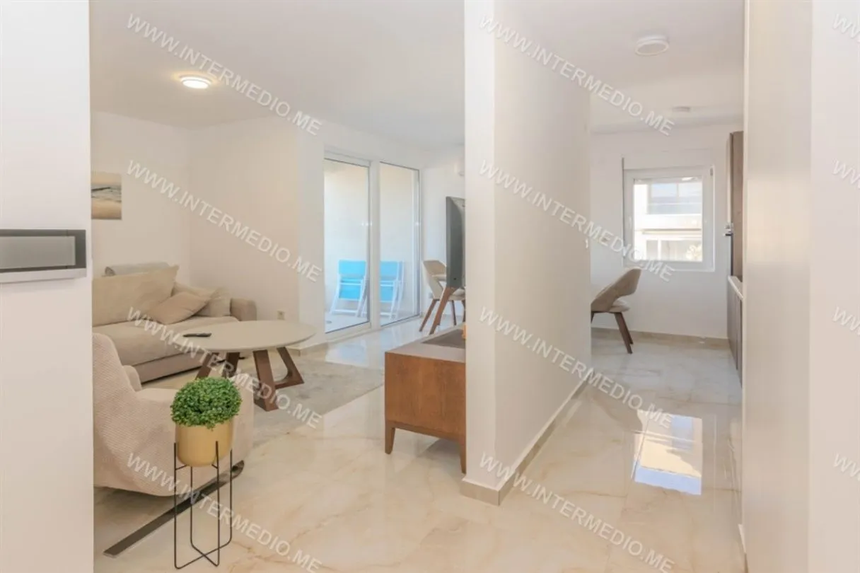 Prodaja, jednosoban stan, 44m², Baošići, Herceg Novi