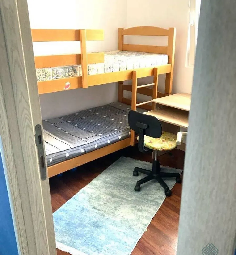 Izdavanje, dvosoban stan, 64m², Podmaine, Budva