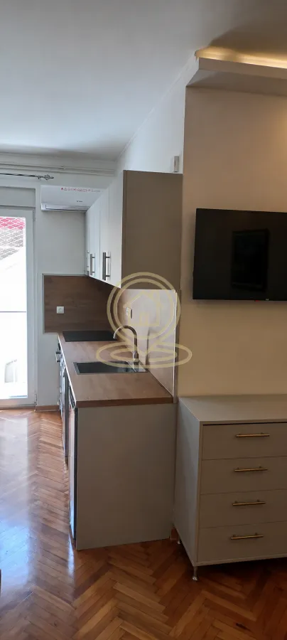 Izdavanje, jednosoban stan, 27m², Stari Grad, Beograd