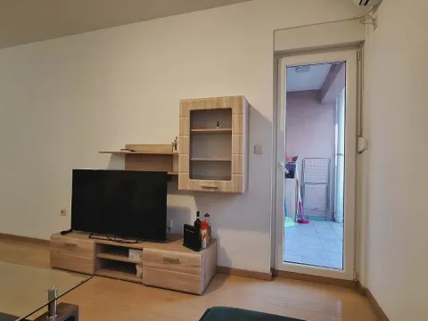 Rent, one bedroom apartment, 47m², City Kvart, Podgorica - image 2