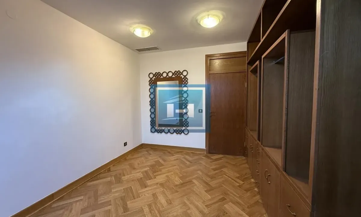 Prodaja, jednosoban stan, 50m², Vašarište, Jagodina