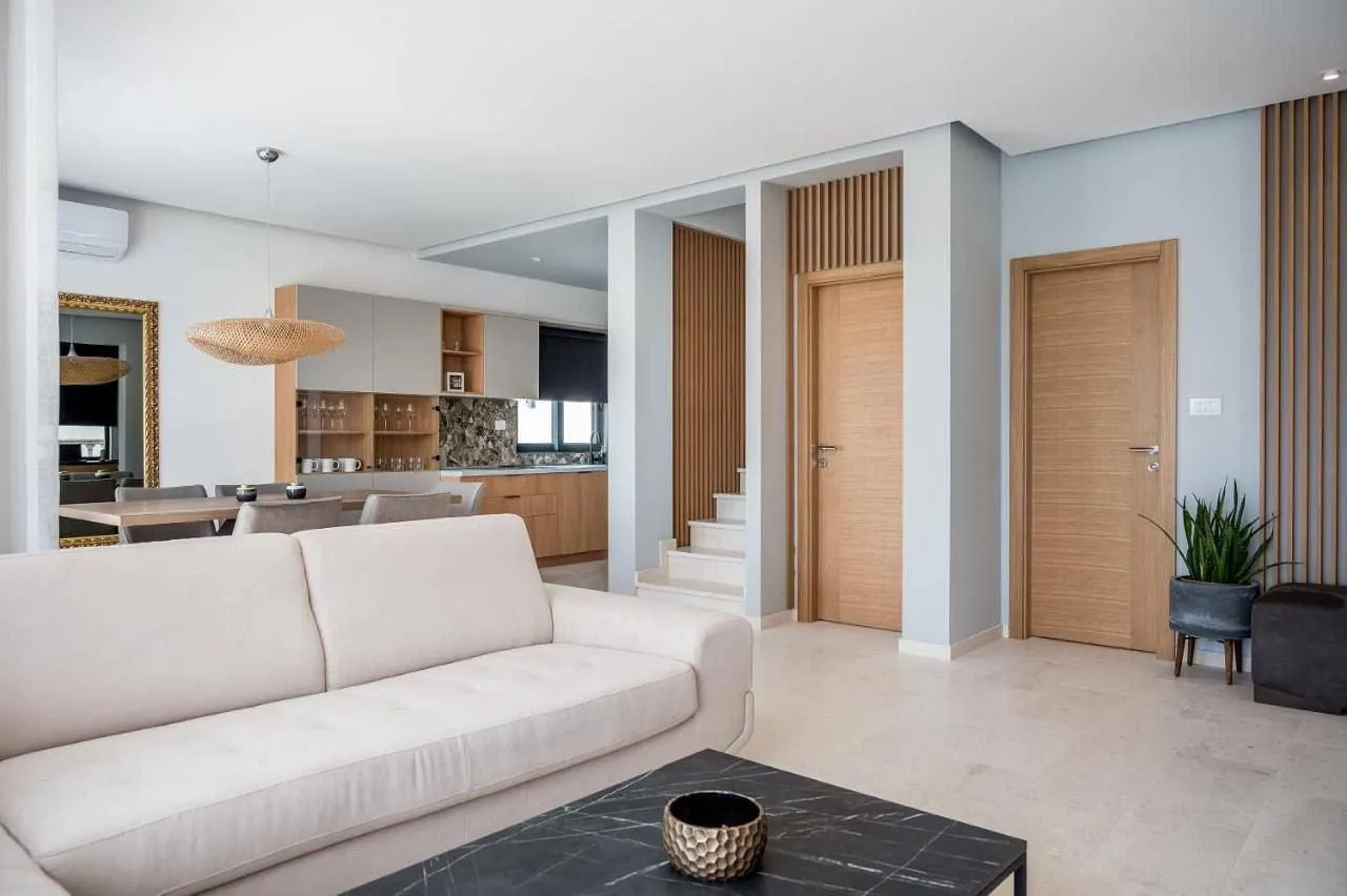 Sale, house, 160m², Bečići, Budva