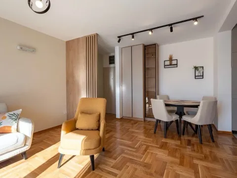 Rent, two bedroom apartment, 64m², Bečići, Budva - image 6