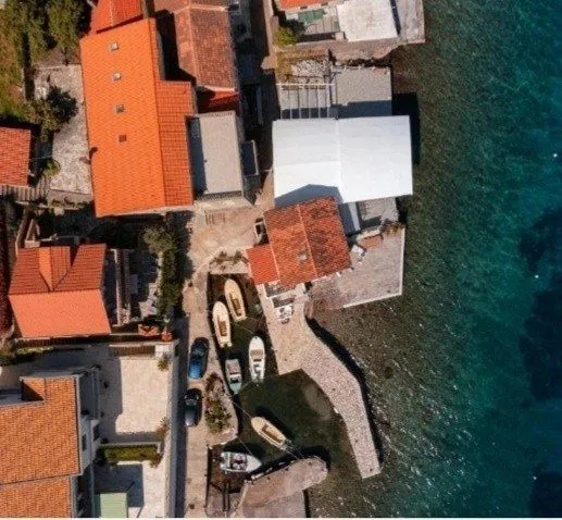 Prodaja, kuća, 200m², Krašići, Tivat