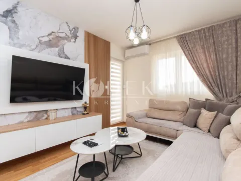 Izdavanje, dvosoban stan, 56m², City Kej, Podgorica - image 2