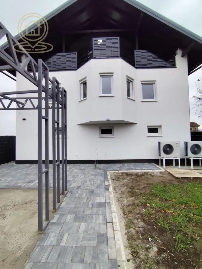 Prodaja, kuća, 106m², Kisač, Novi Sad Sve Podlokacije