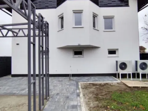 Prodaja, kuća, 106m², Kisač, Novi Sad Sve Podlokacije - image 1