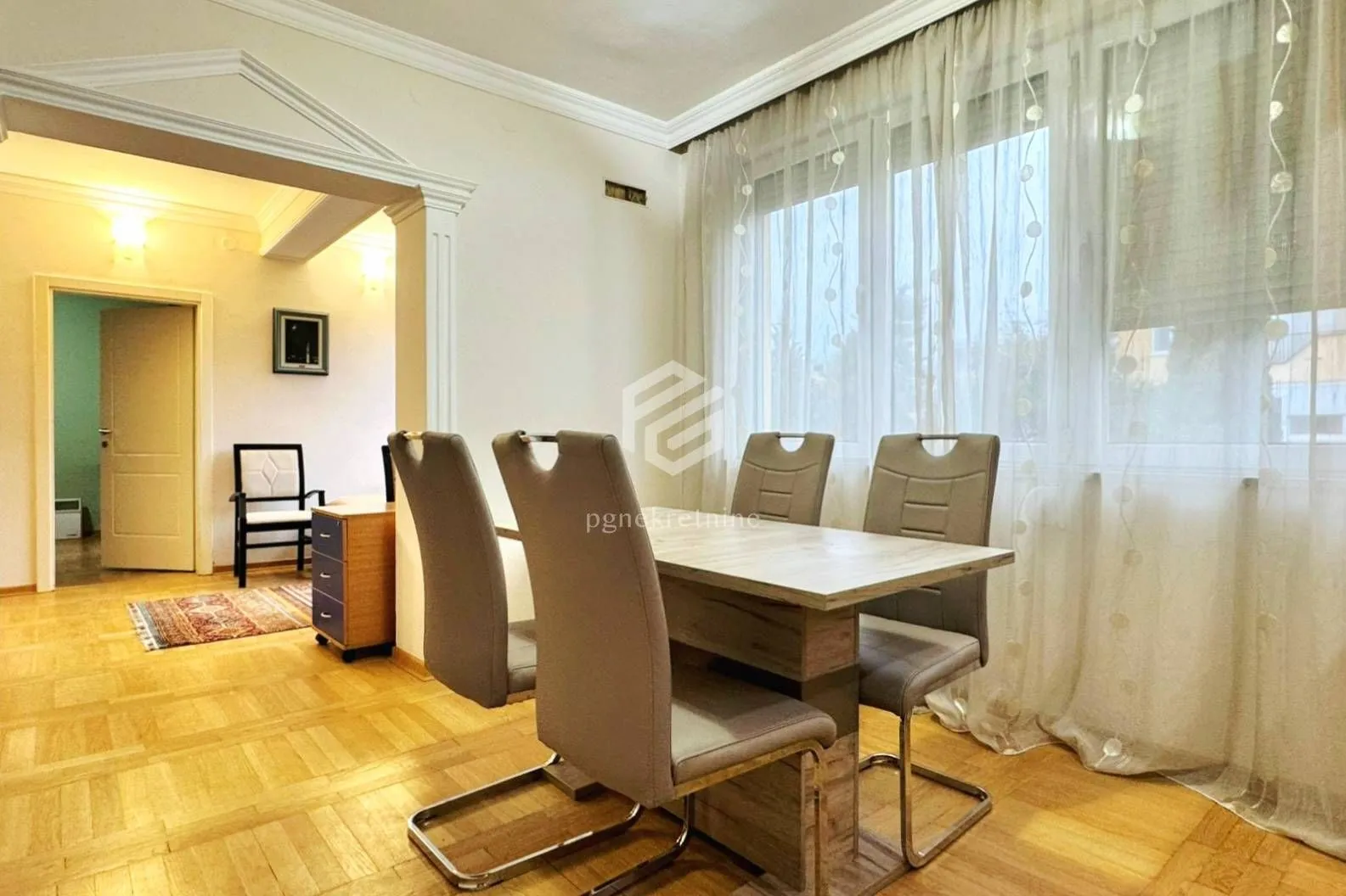 Izdavanje, jednosoban stan, 55m², Preko Morače, Podgorica