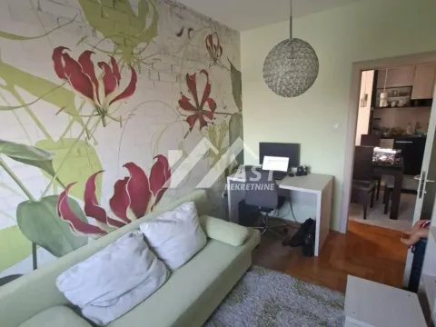 Izdavanje, četvorosoban stan, 82m², Bulevar Evrope, Novi Sad Sve Podlokacije - image 8