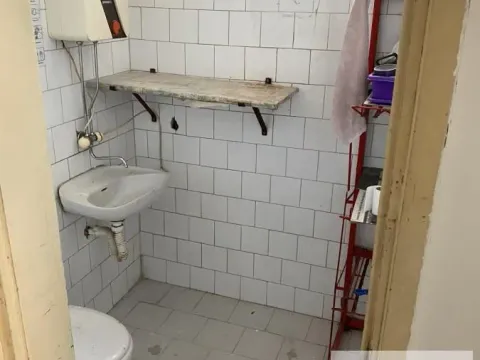 Izdavanje, poslovni prostor, 60m², Ruma, Srbija - image 6