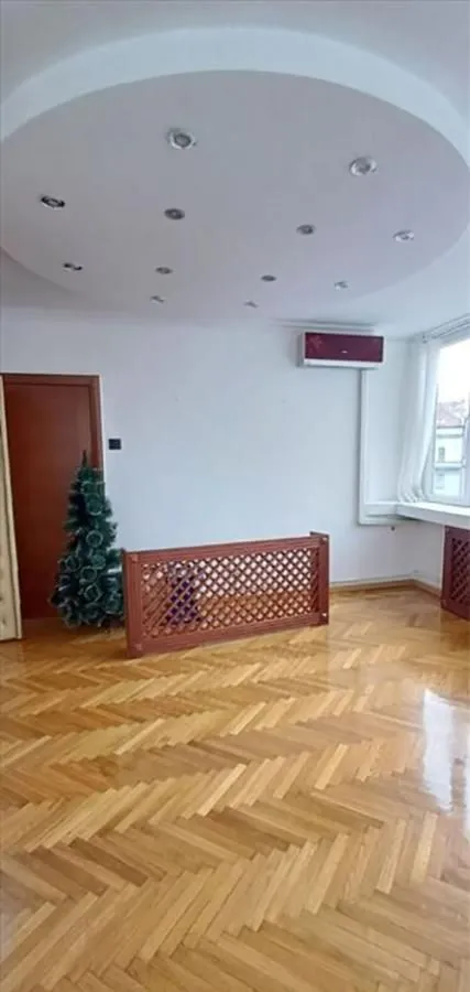 Rent, office space, 154m², Vračar Sve Podlokacije, Beograd
