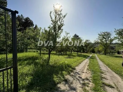 Sale, land lot, 1600m², Sremska Kamenica, Petrovaradin - image 1