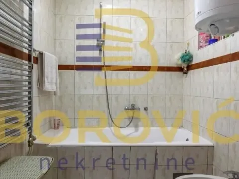 Sale, four bedroom apartment, 104m², Stari Grad, Beograd - image 16