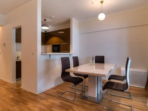 Prodaja, dvosoban stan, 82m², Budva, Crna Gora - image 18