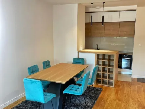 Prodaja, dvosoban stan, 72m², Centar, Bar - image 1