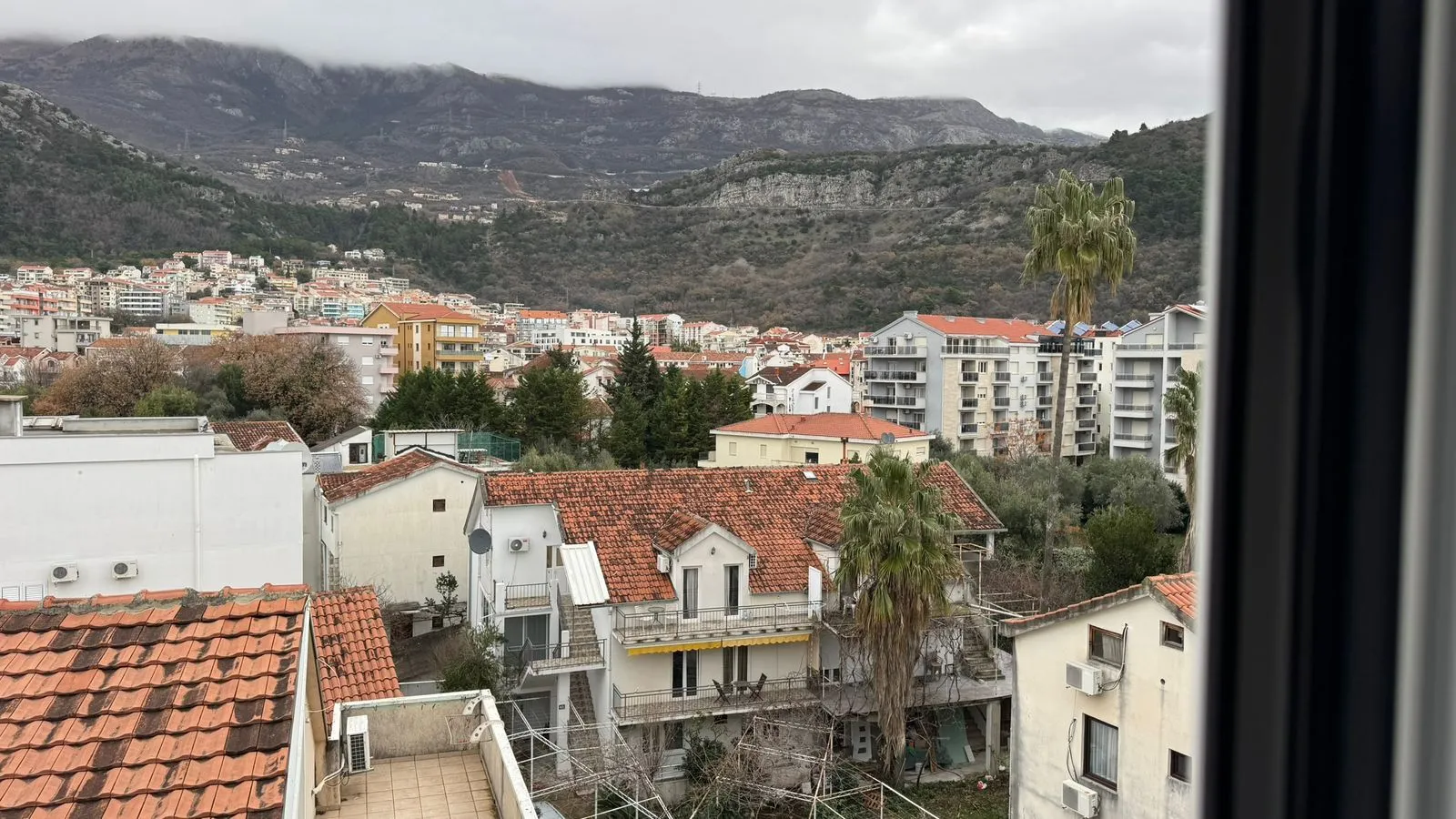 Rent, two bedroom apartment, 55m², Velji Vinogradi, Budva