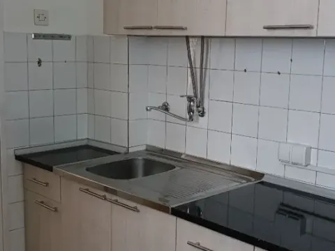 Izdavanje, dvosoban stan, 57m², Jagodina, Srbija - image 2