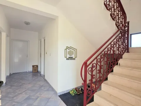 Prodaja, kuća, 145m², Spuž, Danilovgrad - image 9