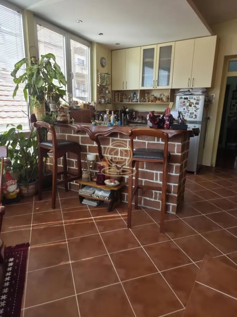 Prodaja, trosoban stan, 75m², Medijana, Niš