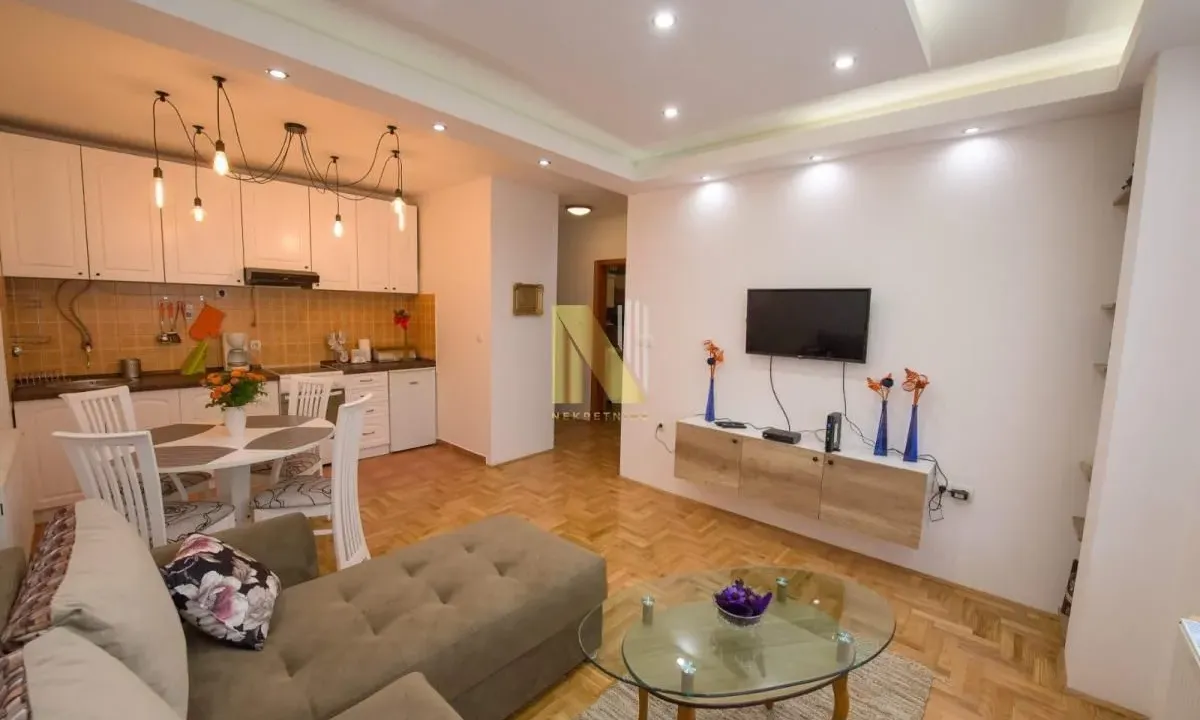 Izdavanje, jednosoban stan, 35m², Podbara, Novi Sad Sve Podlokacije